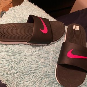 nike slides